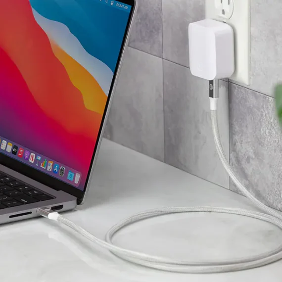AT&T 4ft USB C to Type C 5 GB 240 Watt Braided Cable - Image 7