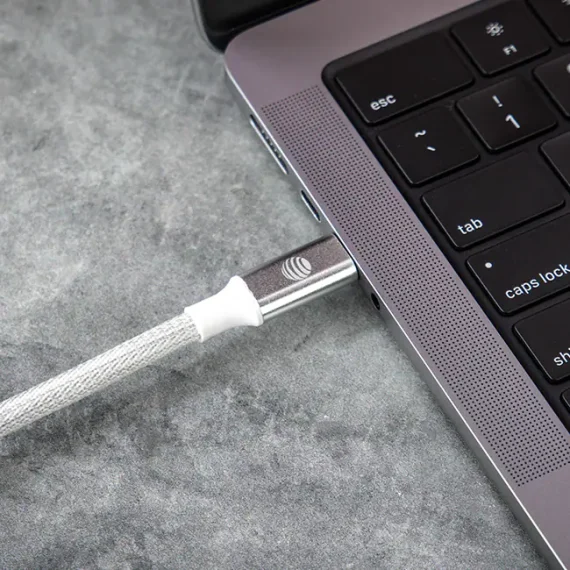 AT&T 4ft USB C to Type C 5 GB 240 Watt Braided Cable - Image 4