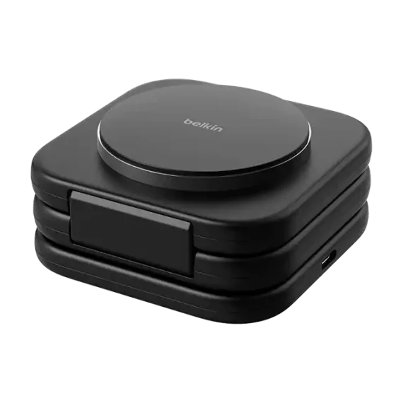 Belkin BoostCharge Pro 3-in-1 Magnetic Travel Pad - Image 4